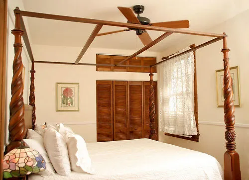 Hotel Island City House Key West